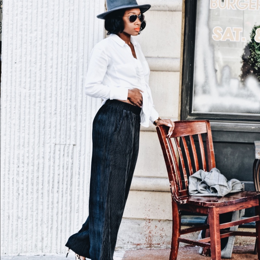 black boyfriend velveteen trousers.